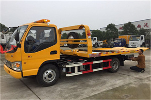 华容哪里有拖车服务